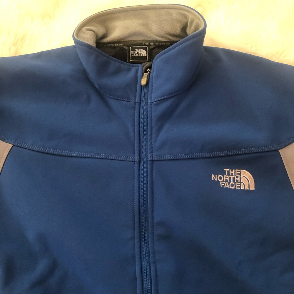The Northface Apex Zipper Jacket Men’s Large - image 1